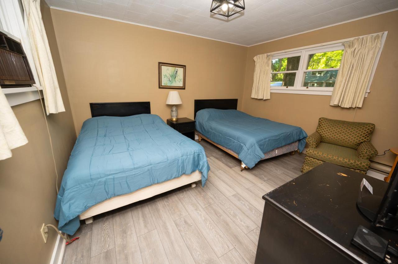 Fair Wind Motel And Cottages Clayton Bagian luar foto