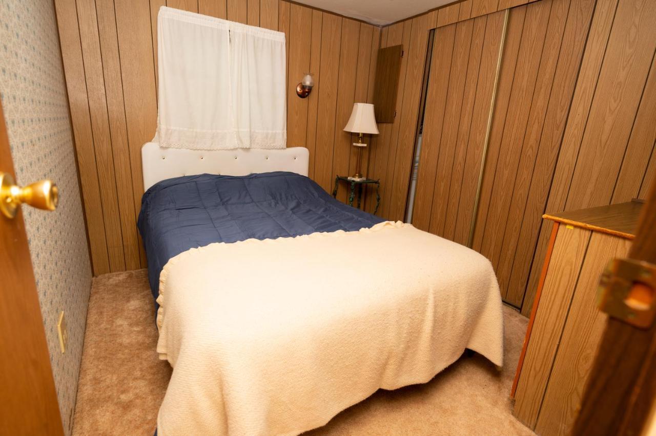 Fair Wind Motel And Cottages Clayton Bagian luar foto