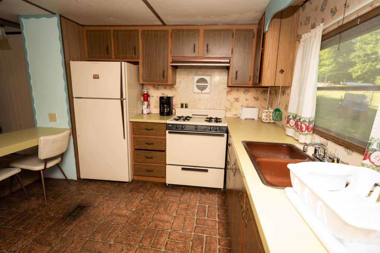 Fair Wind Motel And Cottages Clayton Bagian luar foto